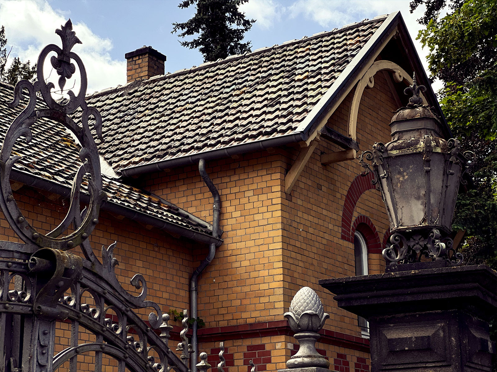Schlosspark Bad Kreuznach - Pförtnerhäuschen am Haupteingang Dessauer Straße